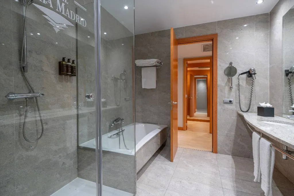 SUITE DELUXE Room, Eurostars Puerta Madrid, Madrid