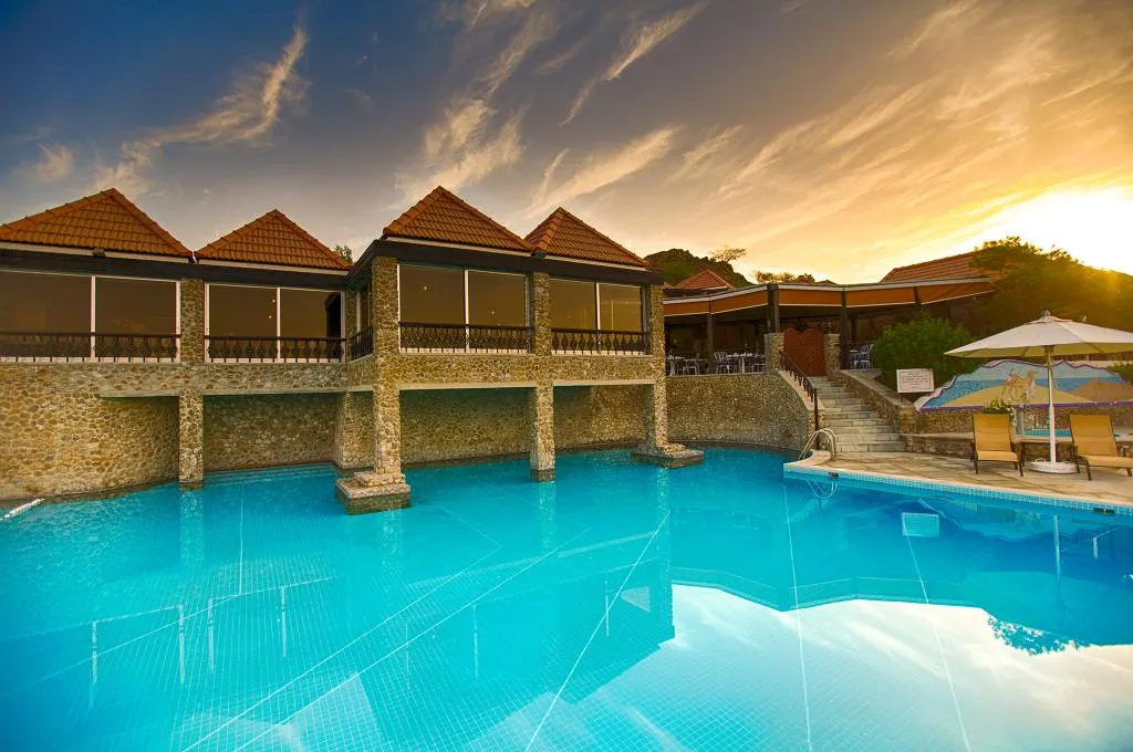 Pool, JA Hatta Fort Hotel, Dubai