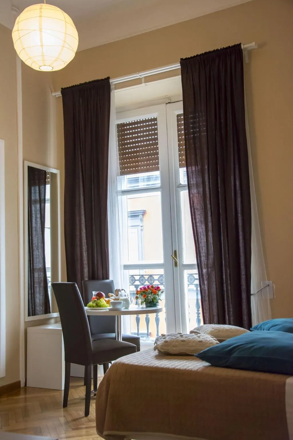 Room, B&B Il Ventre di Napoli, Naples