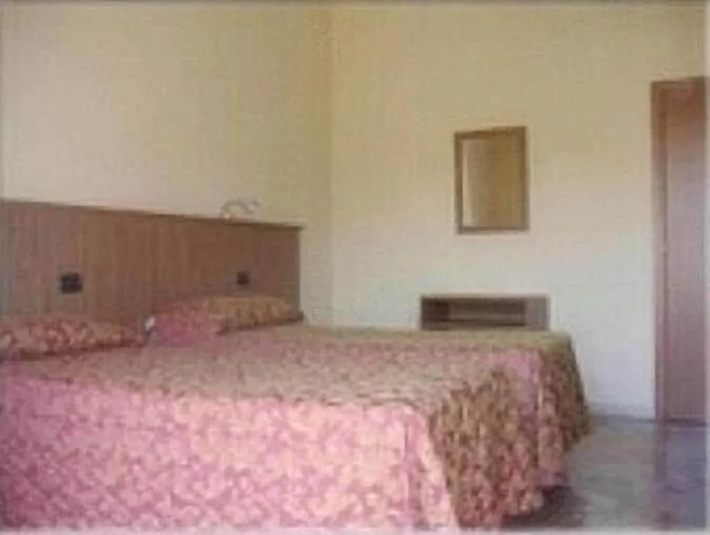 Room, Hotel York, Milan