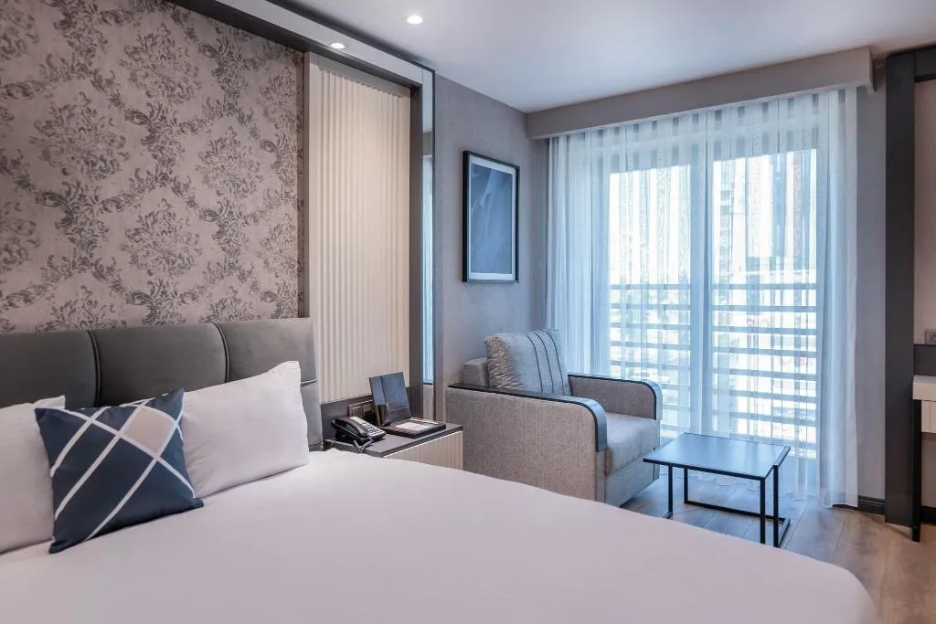 DOUBLE SUPERIOR QUEEN BED Room, Four Points Express By Sheraton Antalya Lara, Antalya