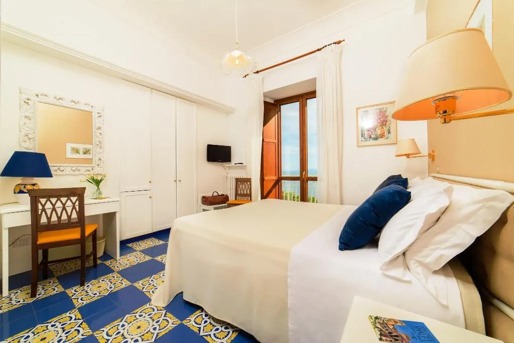 Double or Twin SUPERIOR OCEAN VIEW Room, La Bussola, Naples