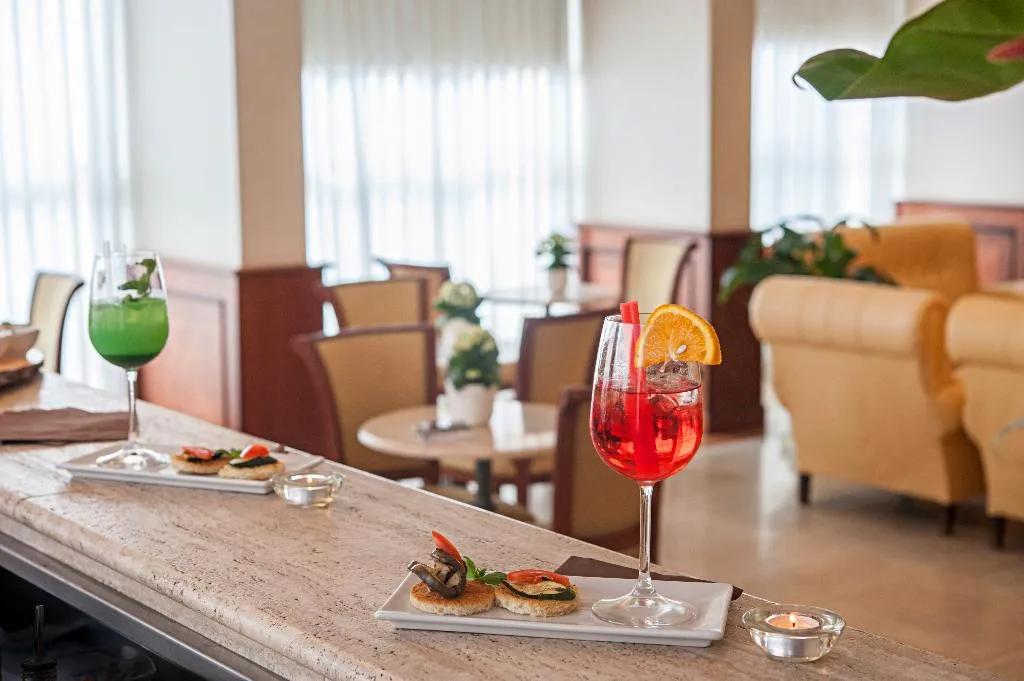 Bar, Just Hotel Saronno, Milan