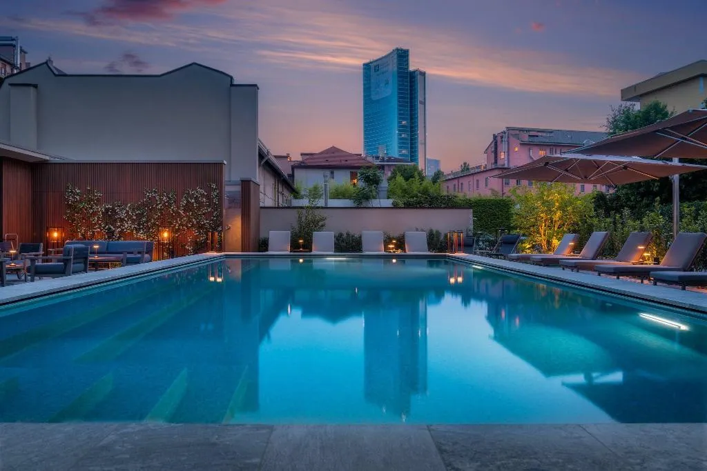 Pool, Crowne Plaza Milan City, Milan