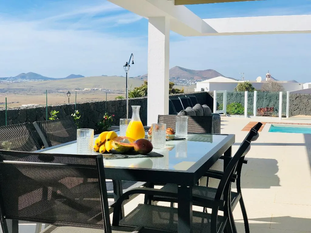 VILLA THREE BEDROOMS Room, Infinity Views Village, Lanzarote