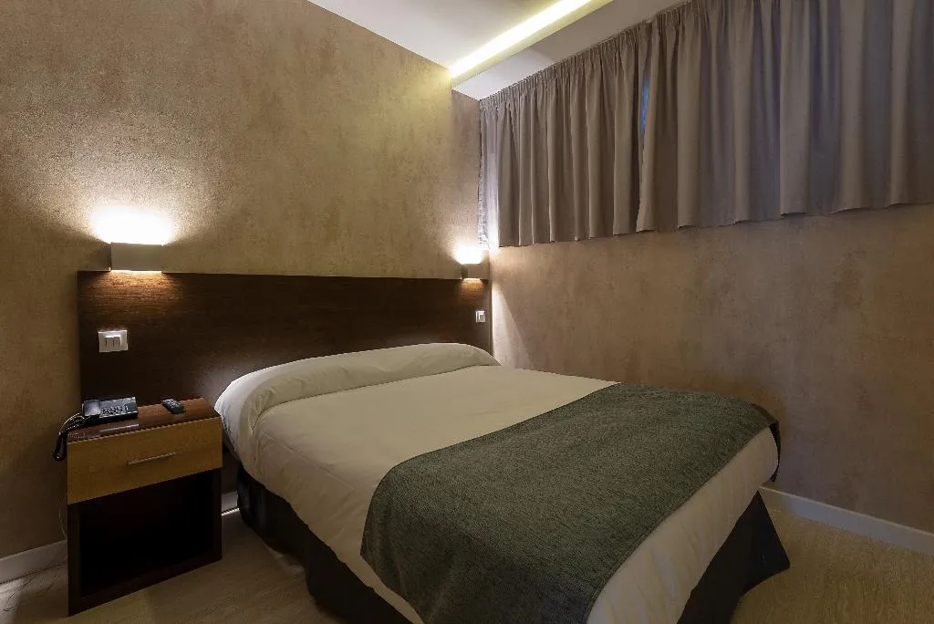APARTMENT CAPACITY 2 Room, Apartamentos Recoletos, Madrid
