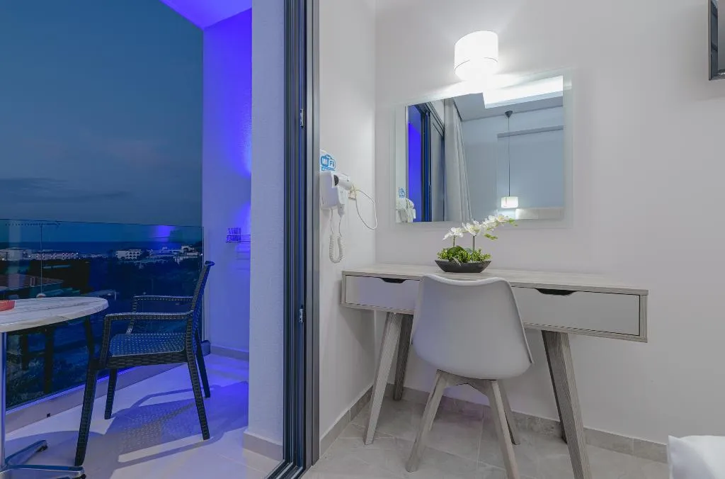 DOUBLE WITH BALCONY Room, Christina Apartments, Zante
