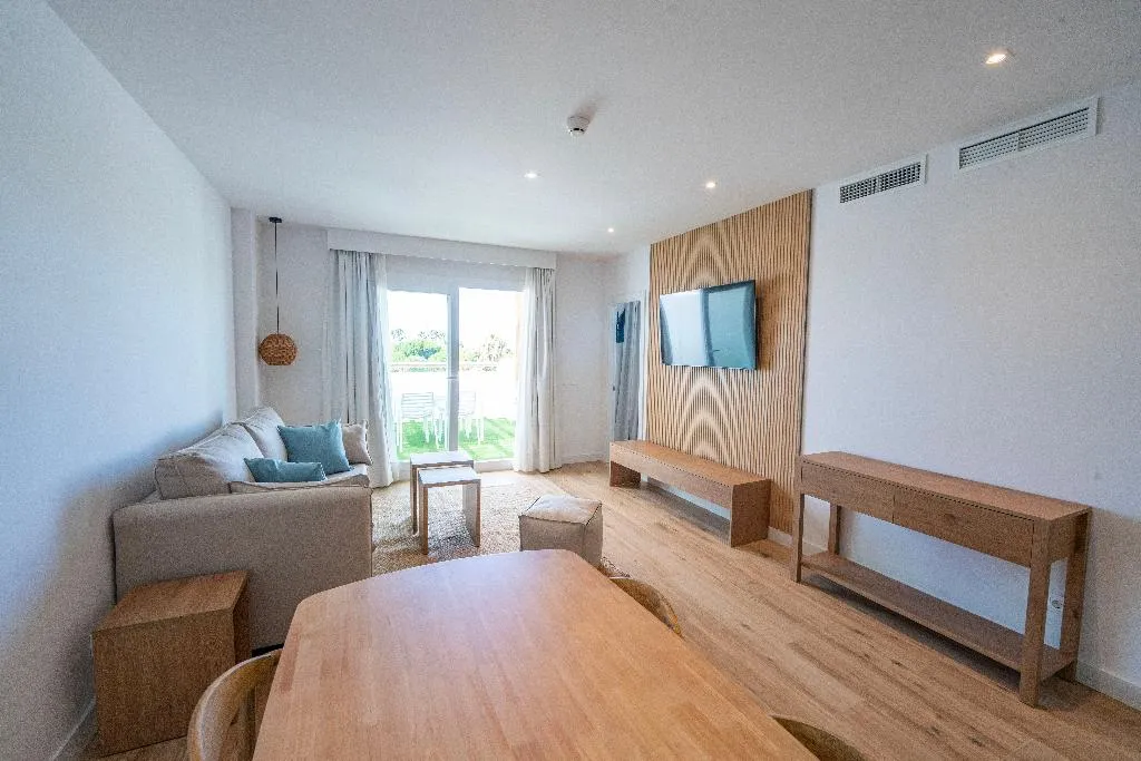 APARTMENT SEA VIEW TWO BEDROOMS Room, Punta Candor Suites, Costa De La Luz