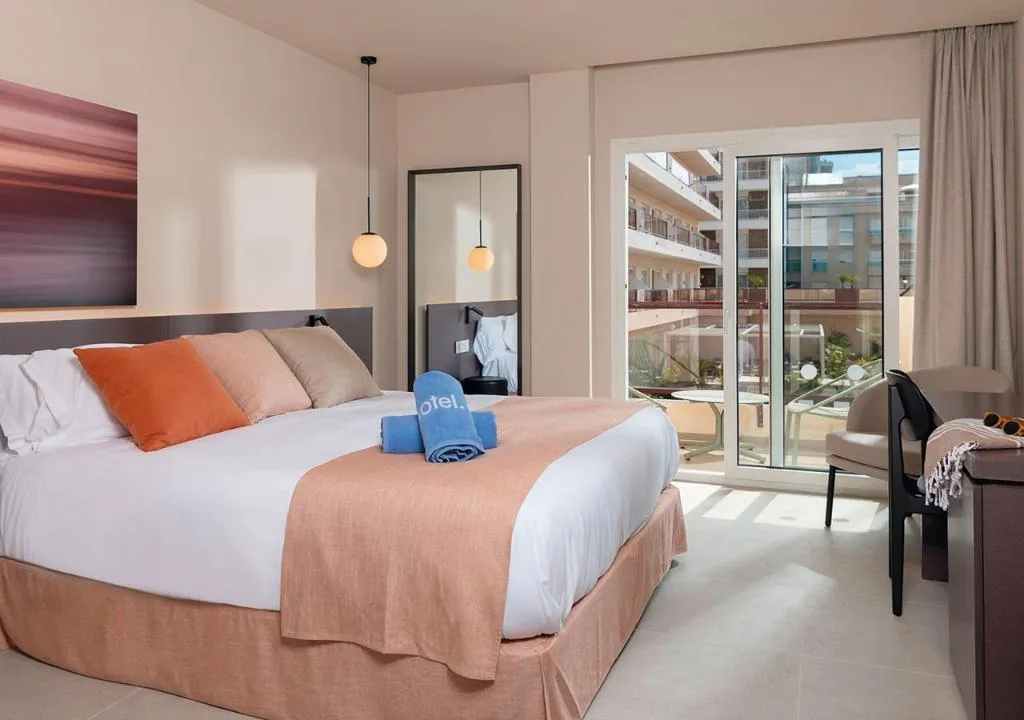 DOUBLE SINGLE USE STANDARD Room, Aqua Hotel Promenade & Spa****S, Costa Brava