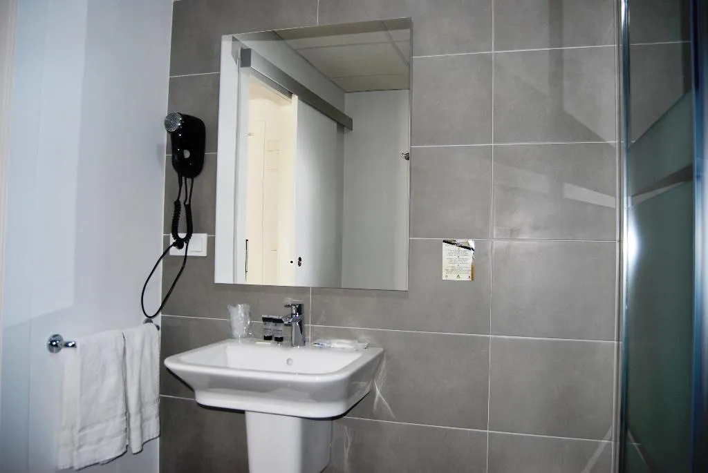 DOUBLE SINGLE USE STANDARD Room, Estudiotel Alicante, Costa Blanca