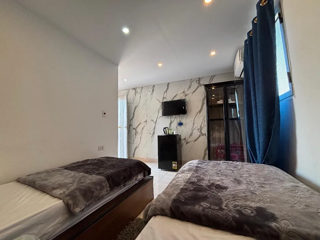Double or Twin DELUXE WITH BALCONY Room, Sol Pyramids Inn, Cairo