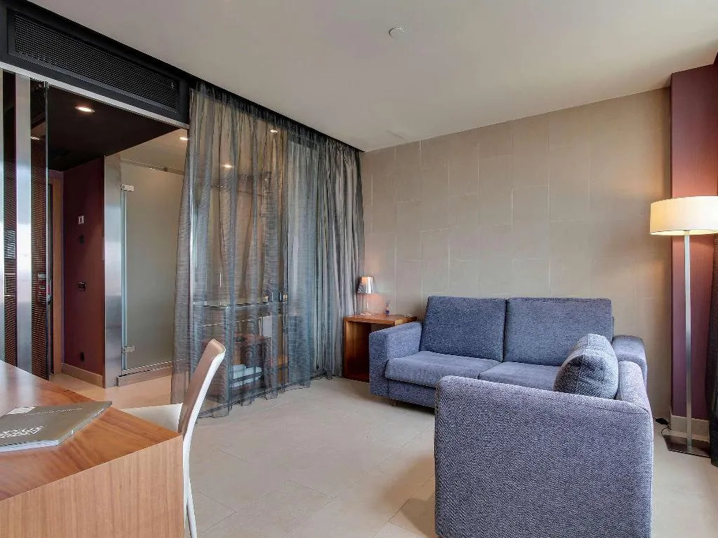 Room, Badalona Tower, Barcelona