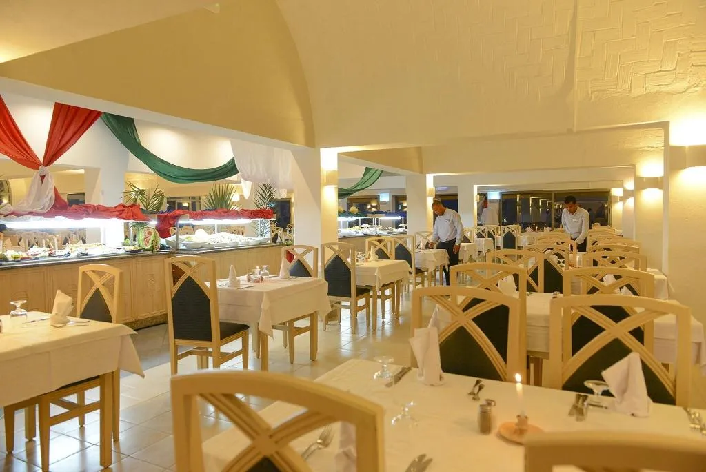 Restaurant, Club Marmara Dar Jerba - Narjess, Tunisia