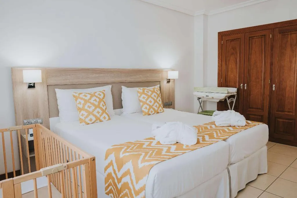 Room, Landmar Costa Los Gigantes Family Resort, Tenerife