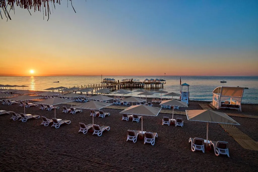Beach, Mövenpick Resort Antalya Tekirova, Antalya