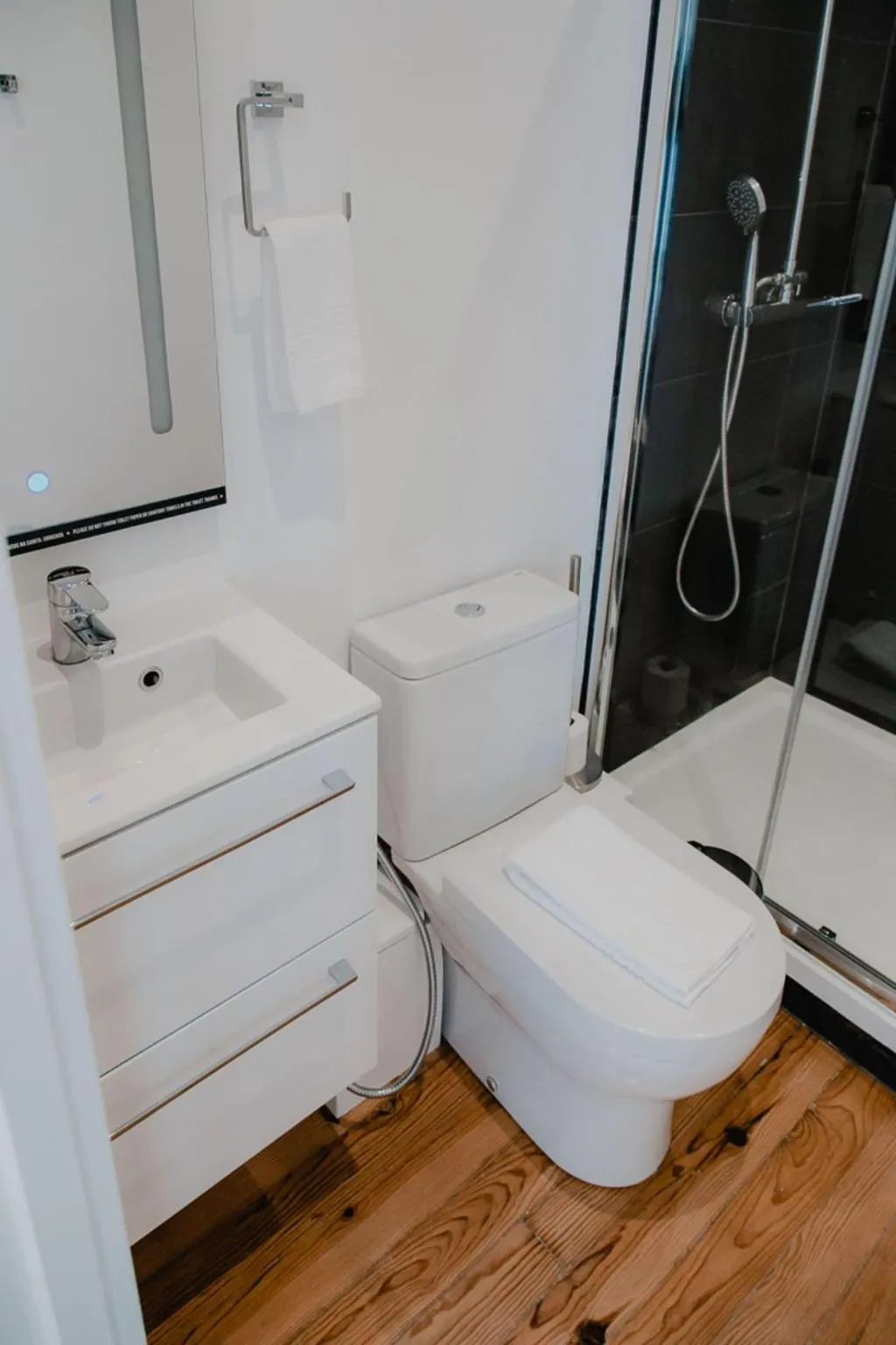 Room, Le Premier Lisbon Suites, Lisbon