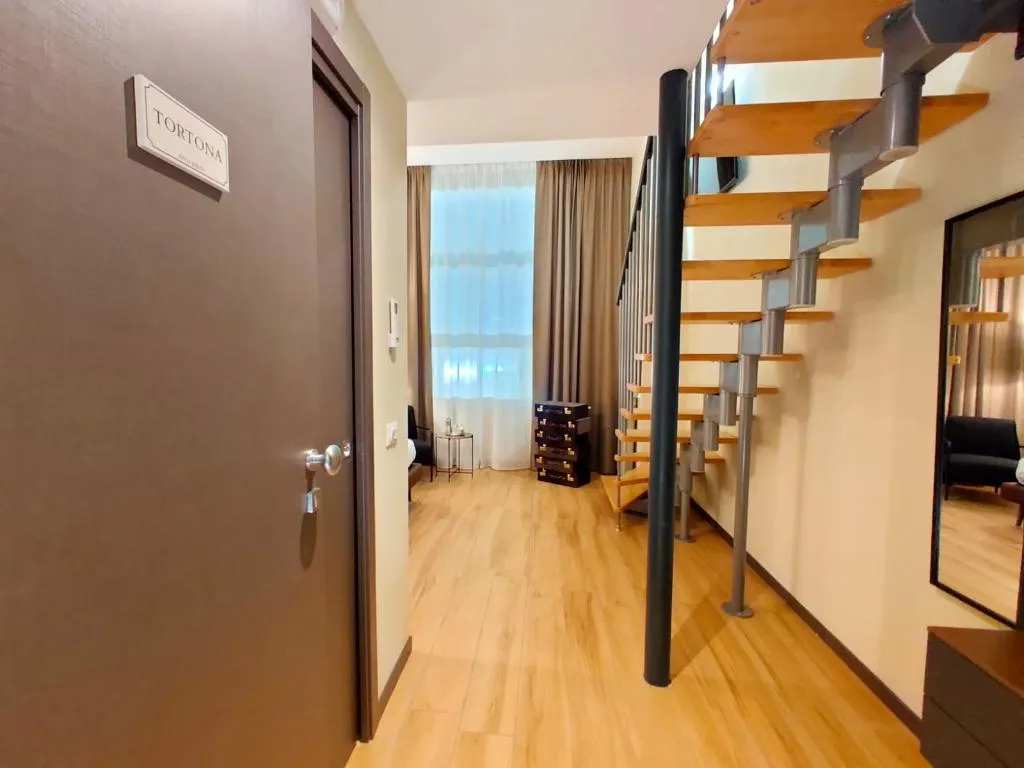 JUNIOR SUITE WITH VIEWS Room, Intomilan Aparthotel Galleria Duomo, Milan