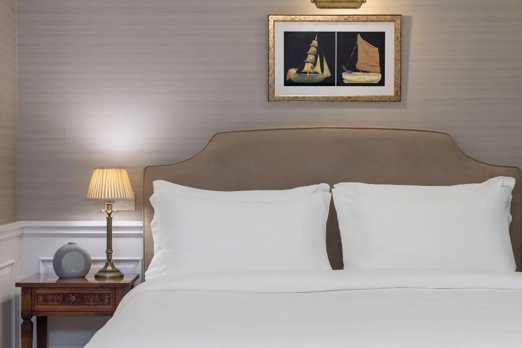 JUNIOR SUITE ONE BEDROOM WITH VIEWS Room, King George A Luxury Collection Hotel, Athens