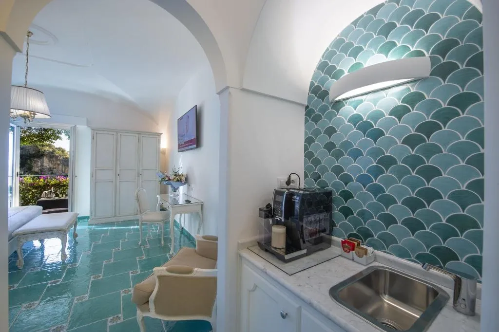 SUITE DELUXE SEA VIEW Room, Hotel Pellegrino, Naples