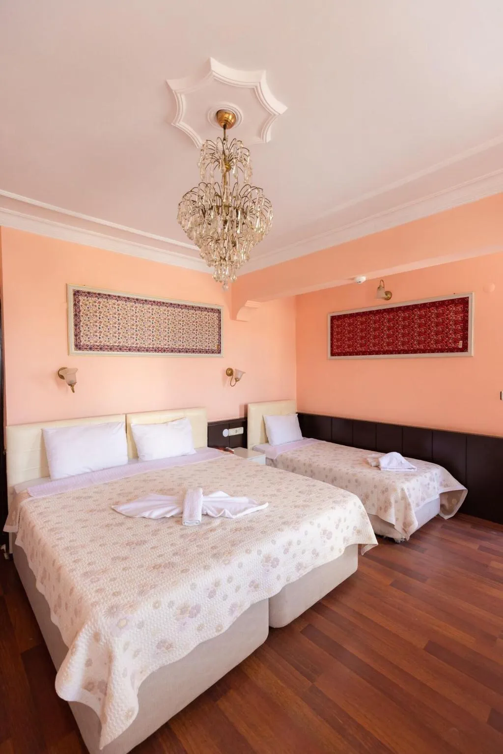 Room, Ephesus Centrum, Izmir