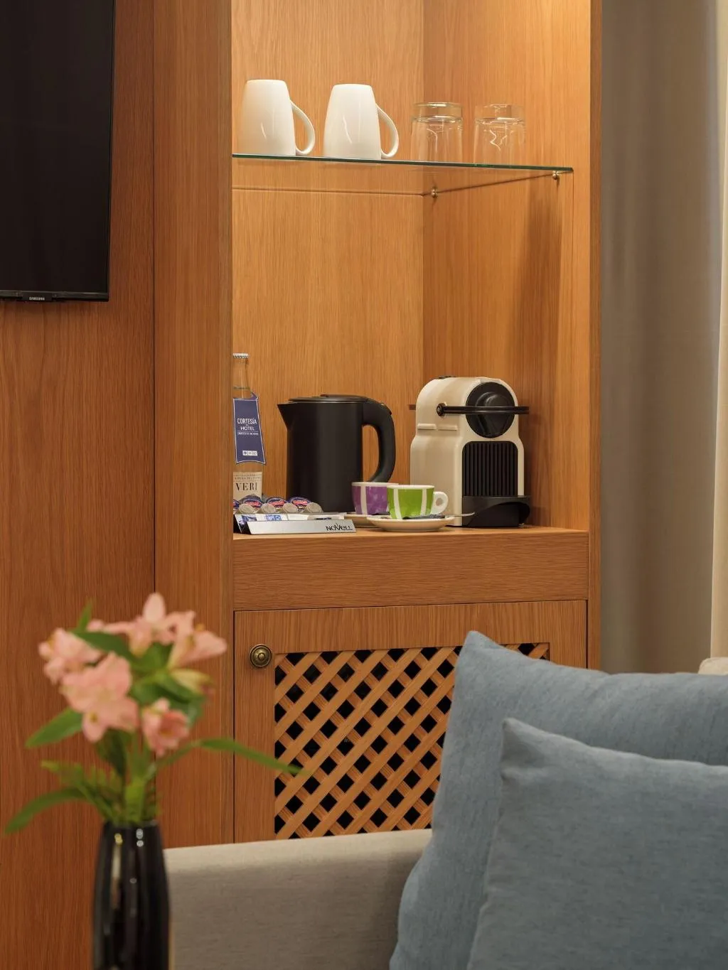 JUNIOR SUITE QUEEN SIZE BED Room, H10 Marina Barcelona, Barcelona