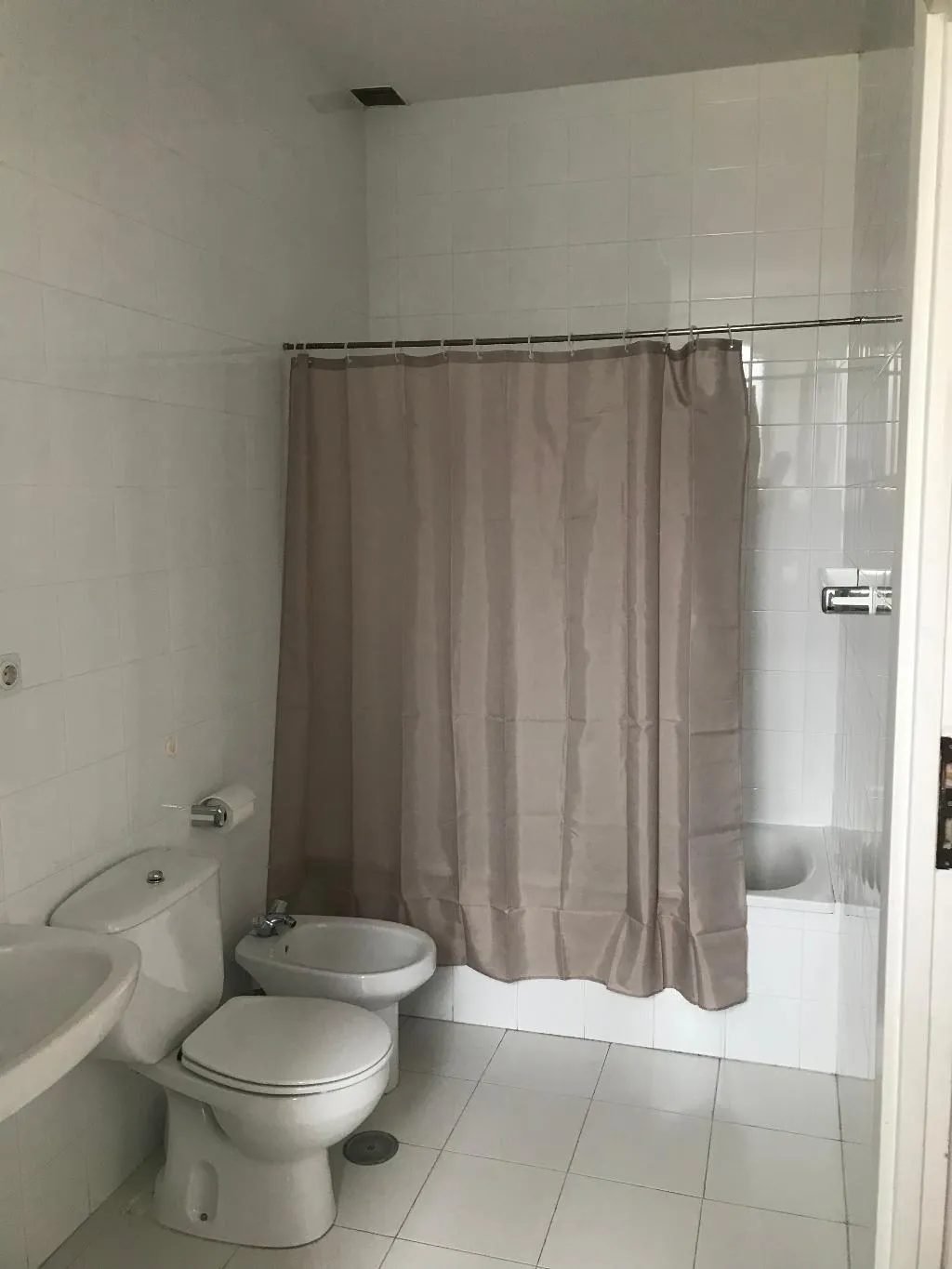 TRIPLE STANDARD Room, Hospederia Santa Cruz, Madrid