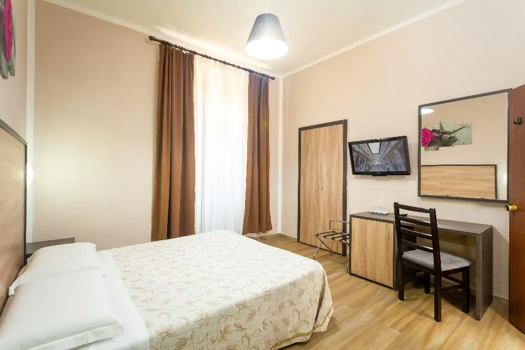 DOUBLE STANDARD Room, Basilea, Florence