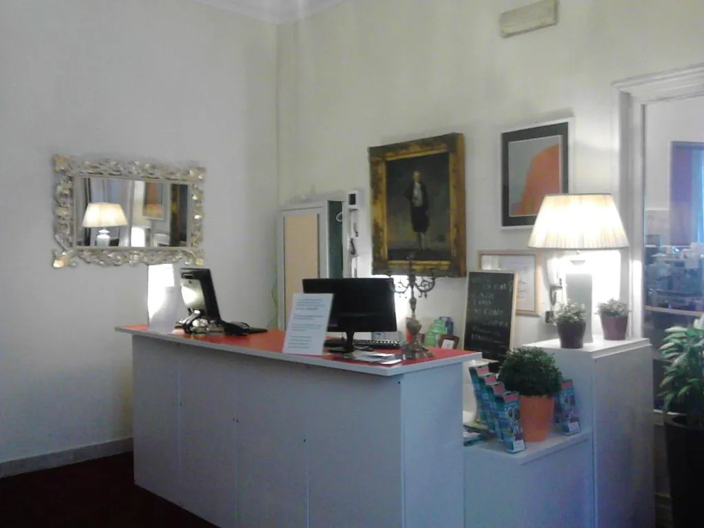 Lobby, Savonarola, Florence