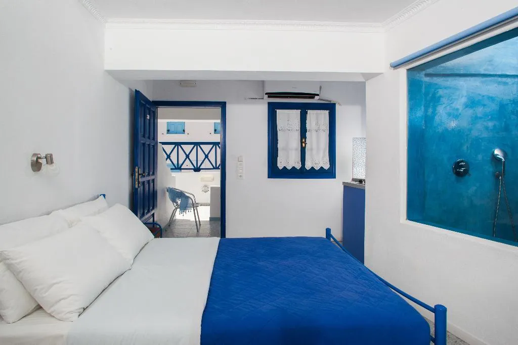 DOUBLE STANDARD Room, Roula Villa, Santorini
