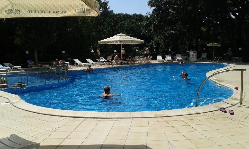 Pool, Tintyava, Varna