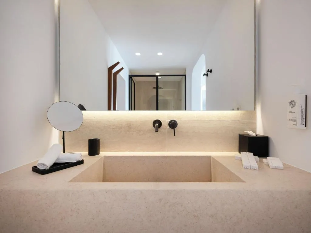 SUITE WITH PRIVATE POOL Room, Santo Pure Oia Suites and Villas, Santorini
