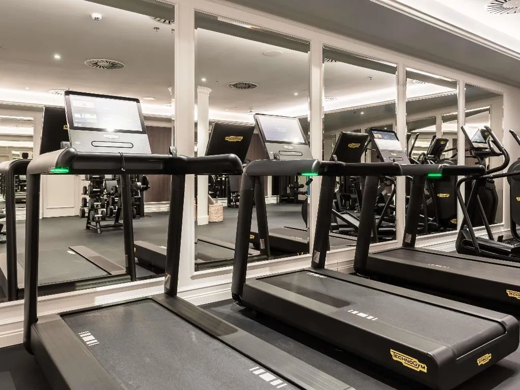 Sports and Entertainment, Sofitel Barcelona Skipper, Barcelona