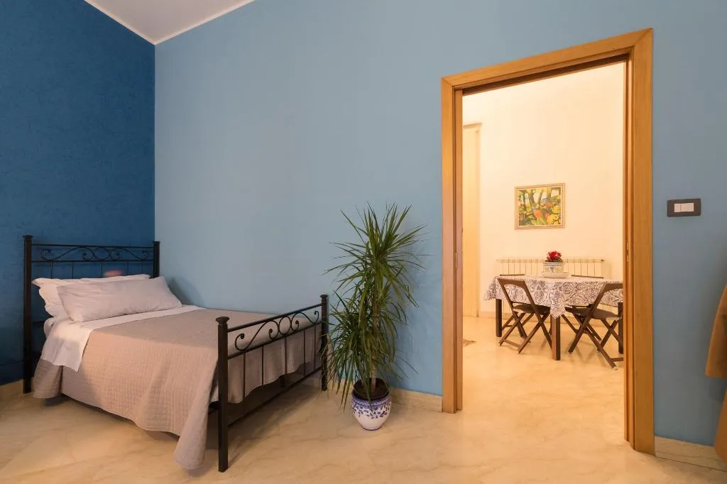 Room, Catania Inn, Catania