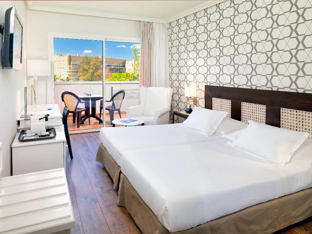 DOUBLE SUPERIOR Room, H10 Salauris Palace, Costa Dorada