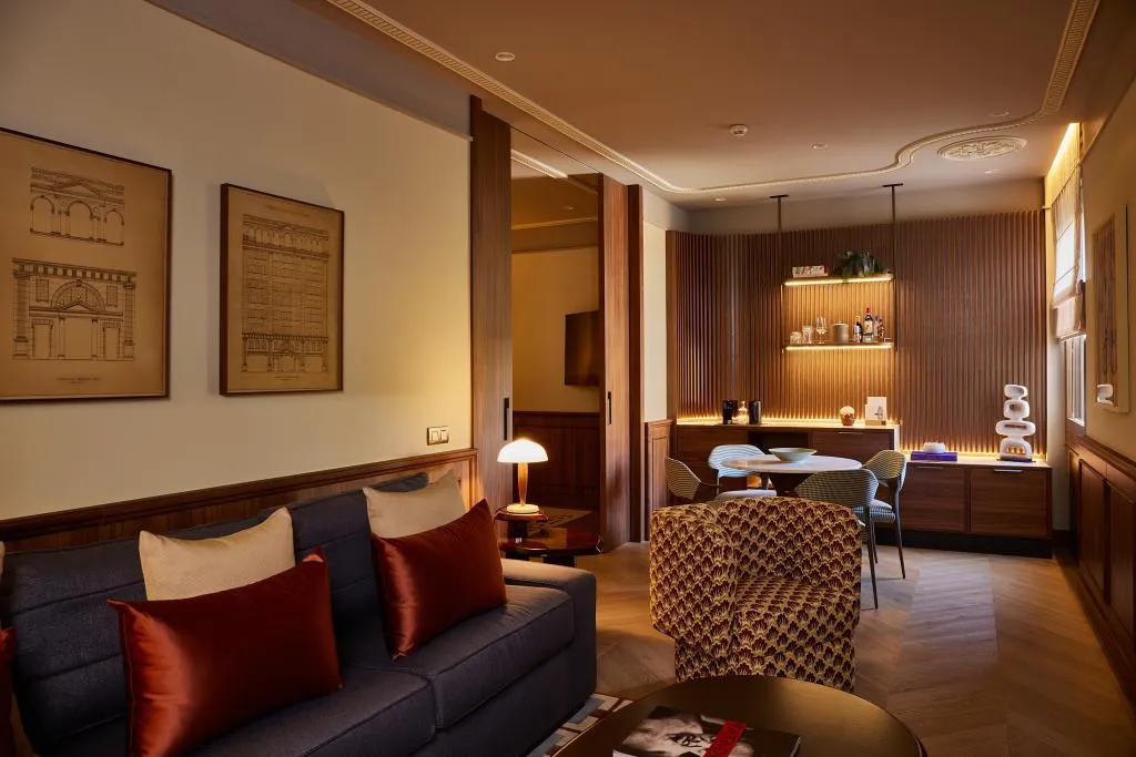 SUITE STANDARD Room, Grand Hotel Central, Barcelona
