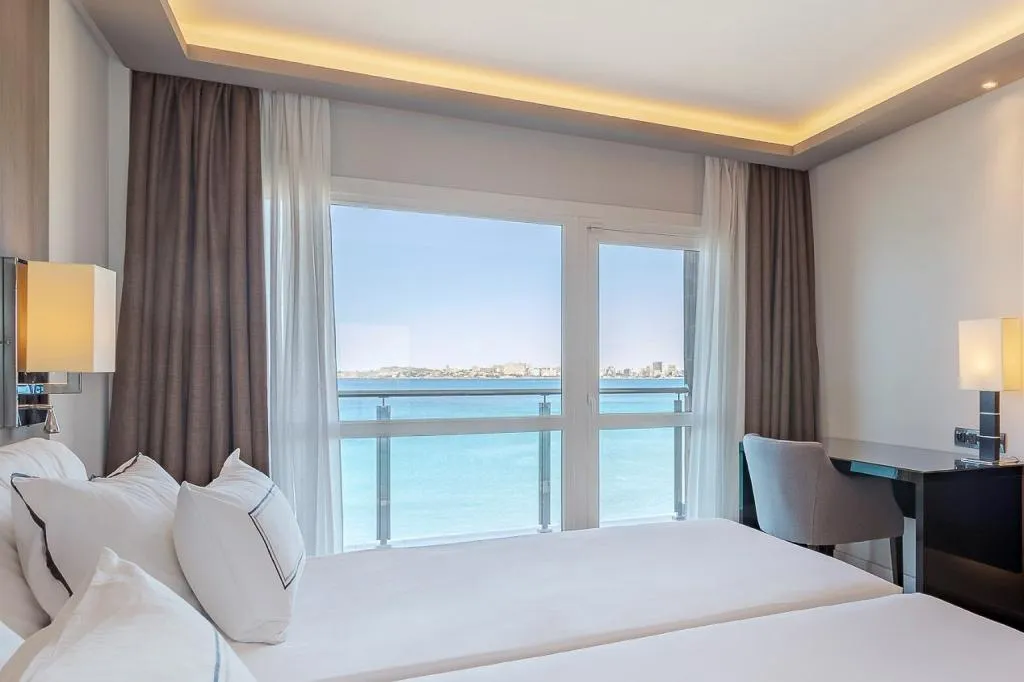 JUNIOR SUITE EXECUTIVE Room, Melia Alicante, Costa Blanca