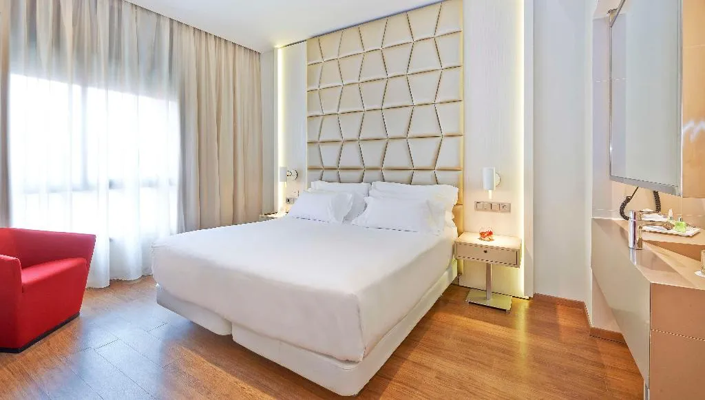 Room, NH Collection Barcelona Podium, Barcelona