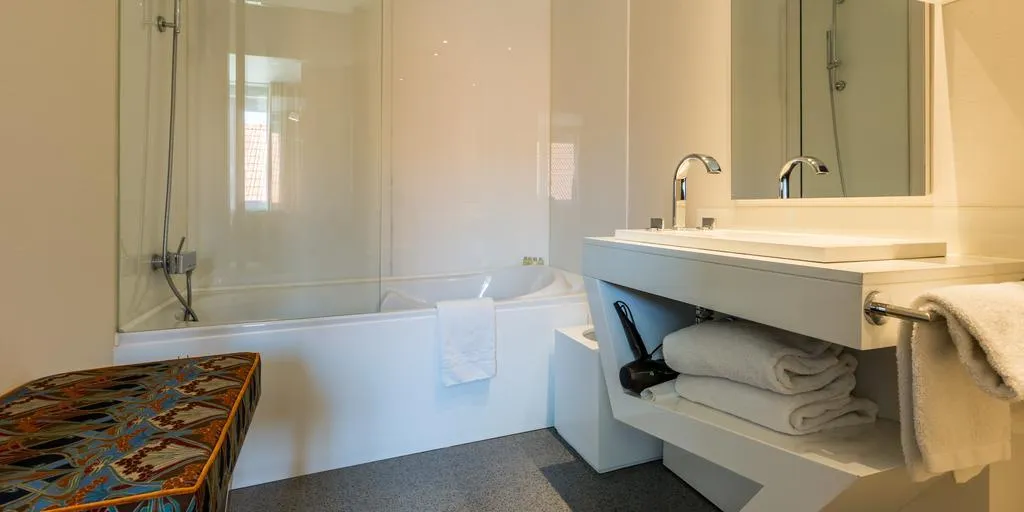 FAMILY ROOM STANDARD Room, Lisboa Carmo Hotel, Lisbon