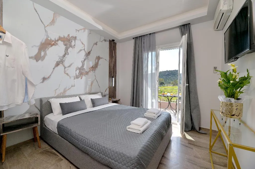 SUITE POOL VIEW TWO BEDROOMS Room, ID Holiday Living, Athens