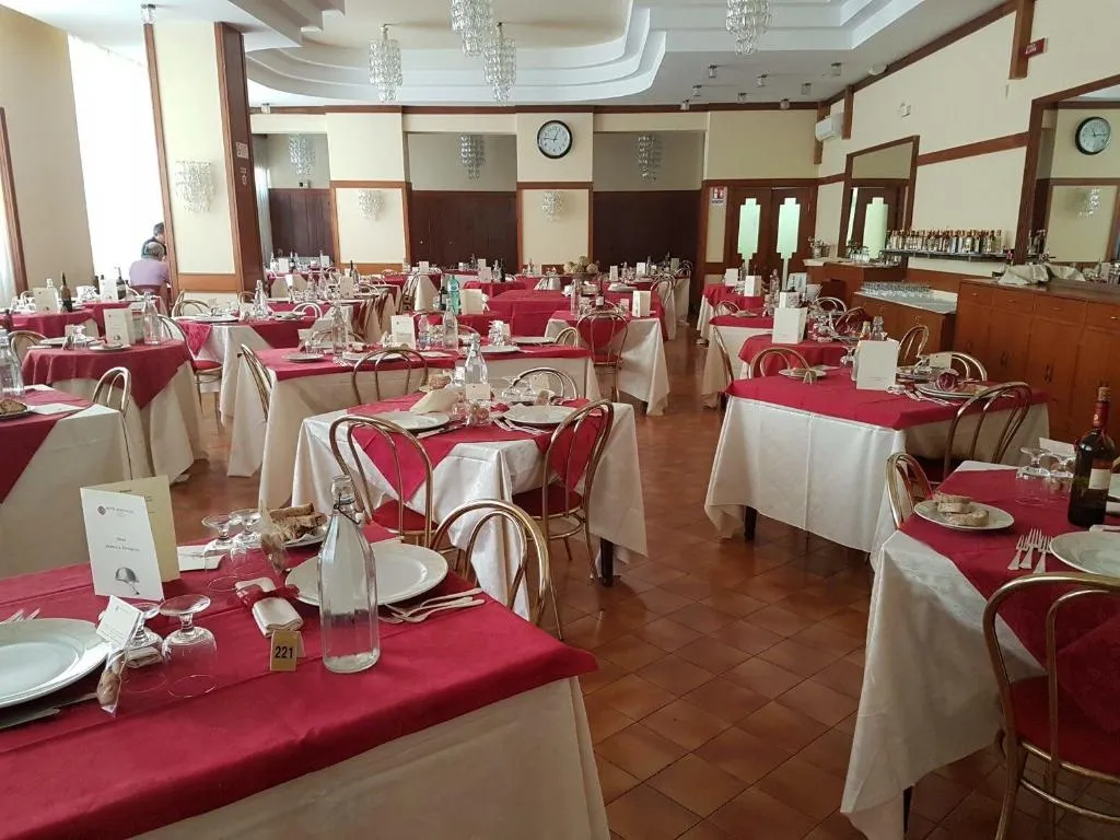 Restaurant, Hotel Bonifacio, Rome