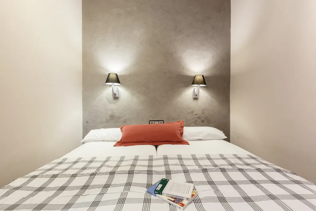 APARTMENT CAPACITY 5 Room, AinB Eixample-Miro Apartments, Barcelona