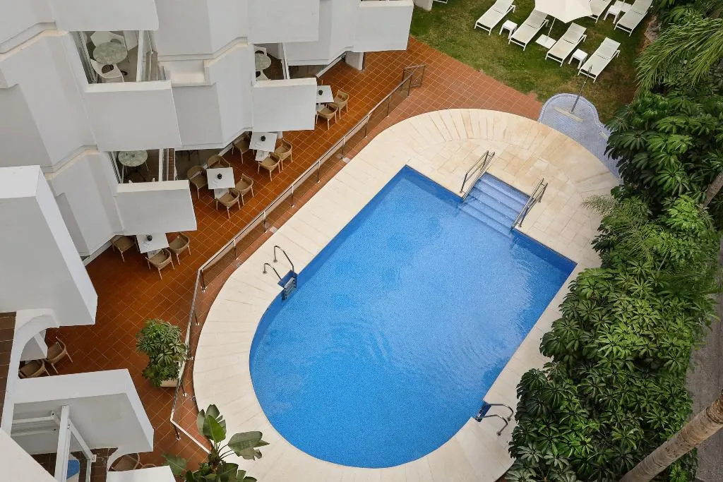 Pool, AluaSun Lago Rojo, Costa Del Sol