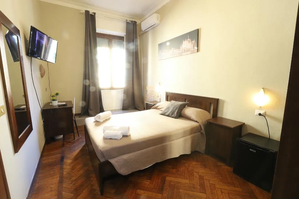 DOUBLE STANDARD Room, Hotel Carlo Goldoni, Milan