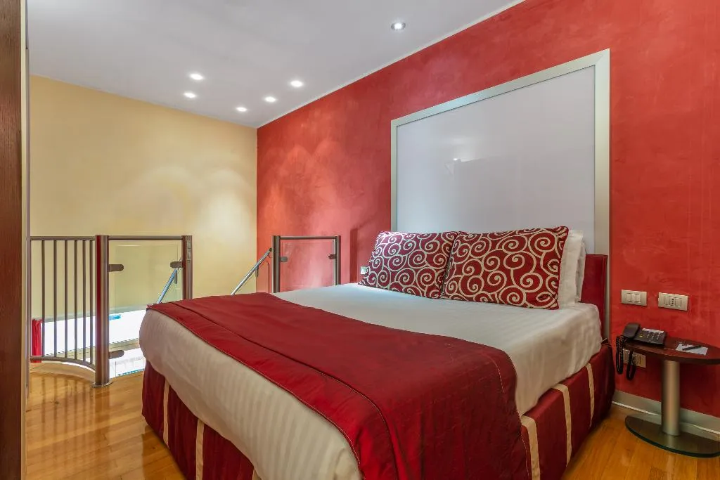 JUNIOR SUITE STANDARD Room, La Griffe Hotel Roma, Rome
