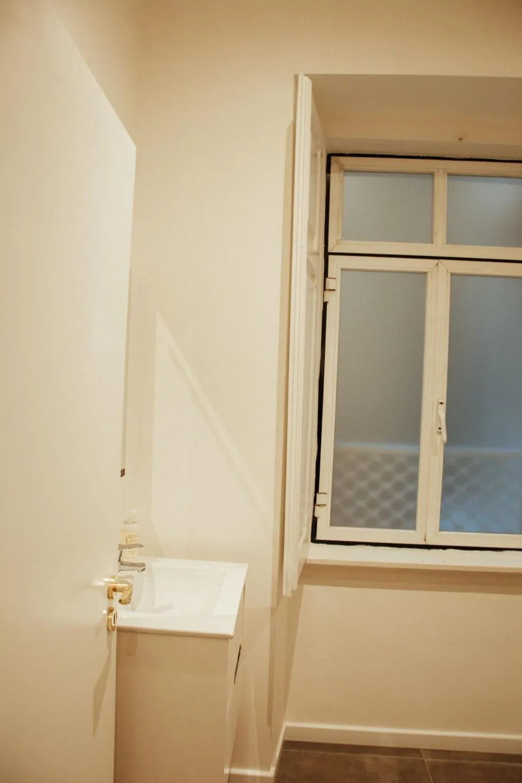 Room, Le Premier Lisbon Suites, Lisbon
