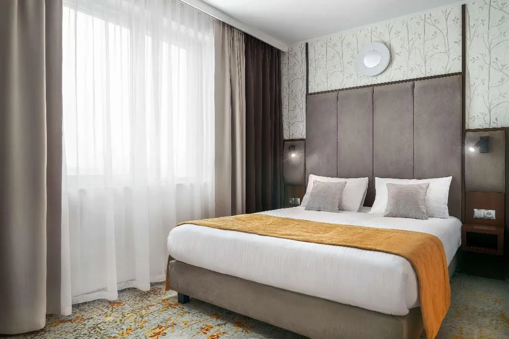 DOUBLE CLASSIC Room, Metropolo By Golden Tulip, Krakow