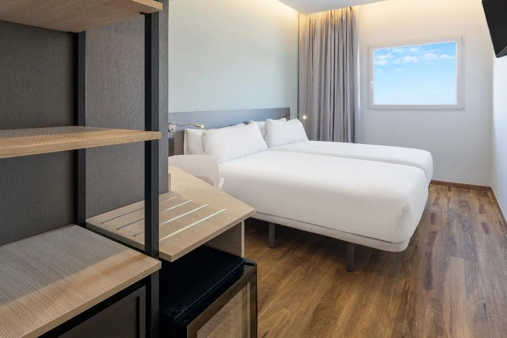 TWIN STANDARD Room, B&B HOTEL Madrid Alcorcon, Madrid