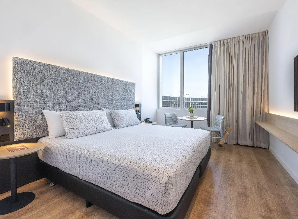 STUDIO KING SIZE BED Room, Innside Barcelona Aeropuerto, Barcelona