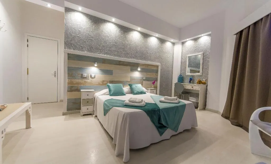Double or Twin STANDARD Room, Sun Holidays, Tenerife