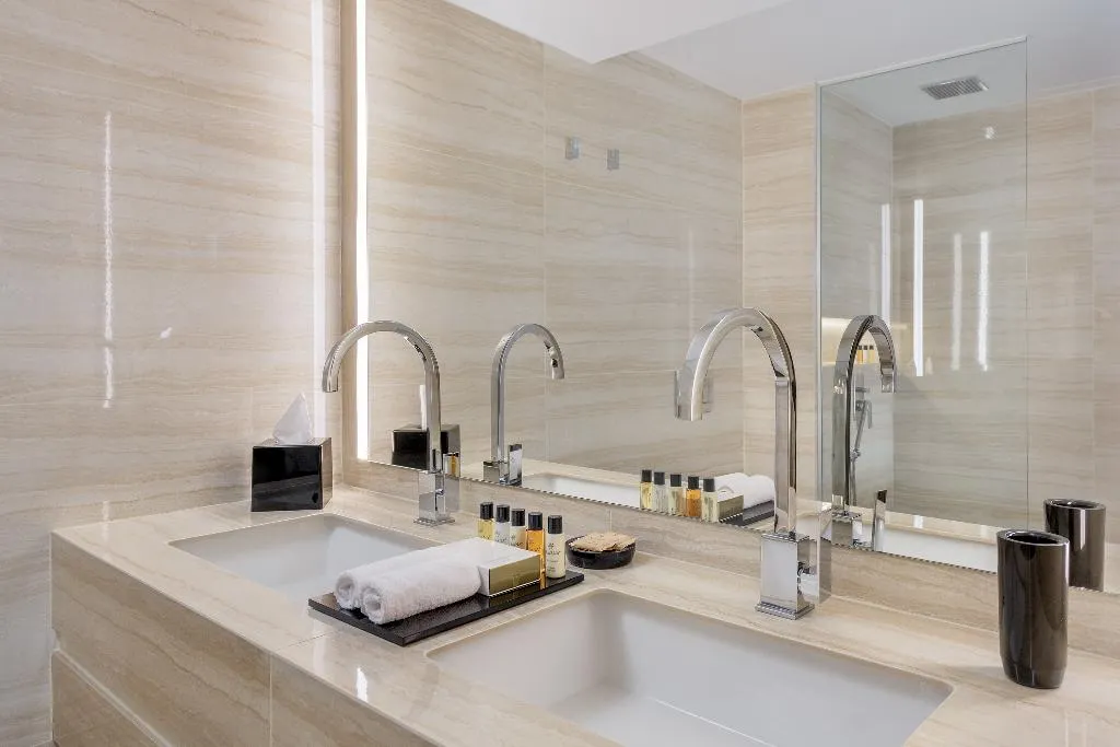 Double or Twin DELUXE Room, Amarande Hotel, Cyprus